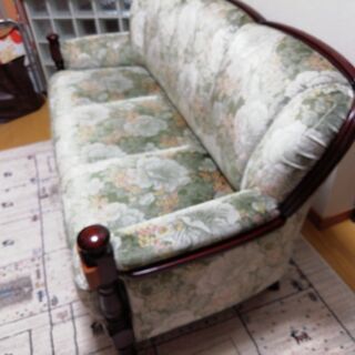 カリモク　ソファ・3人掛け　金華山張　長椅子UK2603GR 