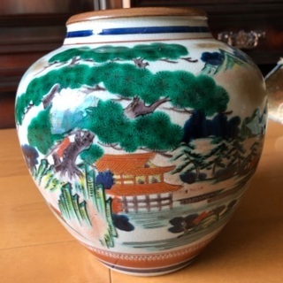 九谷焼き　壺