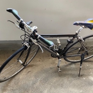 キャノンデール　クロスバイク　専用空気入れ付　自転車
