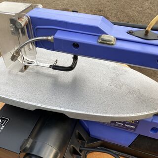 動作品 HITACHI　日立工機 卓上糸のこ盤 FCW40SA 懐寸法 406mm 50/60Hz 取説はメーカーHPよりダウンロード可能 動作品 HITACHI 日立工機 卓上糸のこ盤 FCW40SA 懐寸法 406mm 50/