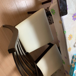 【値下げ】‼️豊明市テーブル 椅子4脚付き