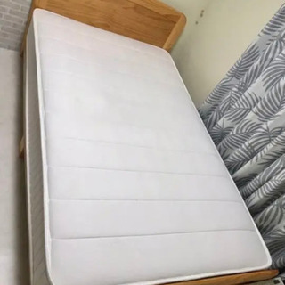 ニトリセミダブルベッド 美品