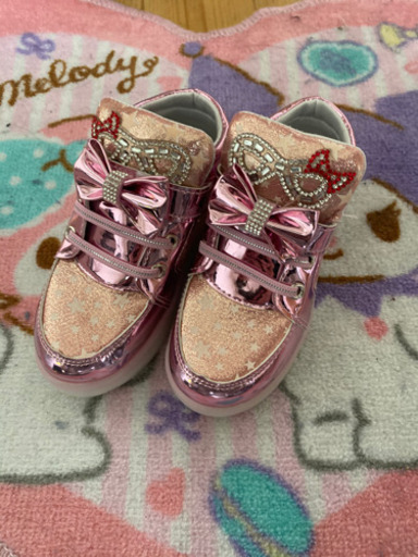 新品未使用 子供ハイカットスニーカー くろみ 内郷の靴 バッグの中古あげます 譲ります ジモティーで不用品の処分 新品未使用 子供ハイカットスニーカー くろみ 内郷の靴 バッグの中古あげます 譲ります ジモティーで不用品の処分