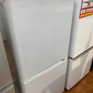 Hisense2ドア冷蔵庫のご紹介です。