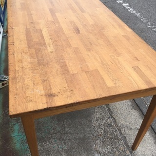 無料　木製のテーブル　