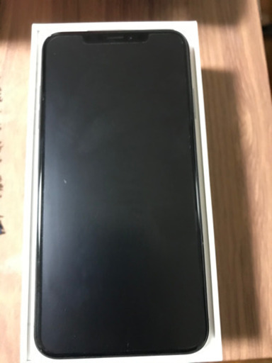 土日限定値下げ iPhone XS Max 256GB SIMフリー スペースグレイ