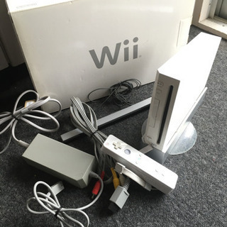 【200円】Wii任天堂本体　箱・説明書付