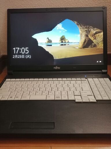 富士通　高年式第7世代Core i5搭載 HDD500G DDR4メモリ12G HDMI出力 Wifi対応 フルHDIPS液晶 最新Windows10搭載