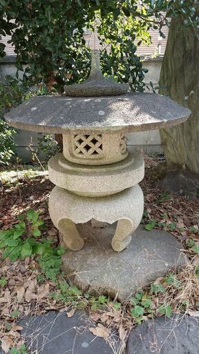 ★取りに来て頂ける方限定★石灯籠(小)【再値下げしました】