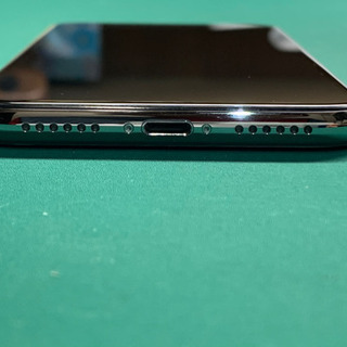 SIMフリー iPhoneXS 256GBシルバー 新品バッテリ－ ムスビー｜爆速発送iPhoneXS Max 256GB Apple版SIMフリー