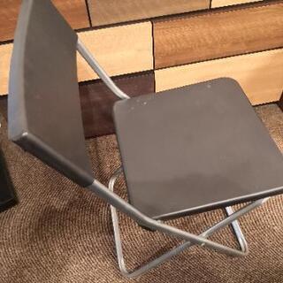 IKEA 折り畳みパイプ椅子