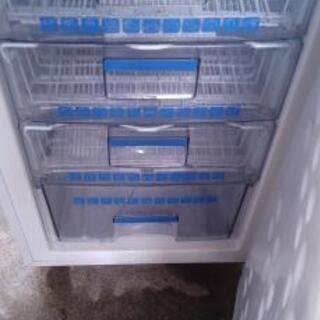 冷凍庫！あげます。100L