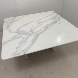 定価30万円程 イタリア製 大理石 センターテーブル リビングテーブル