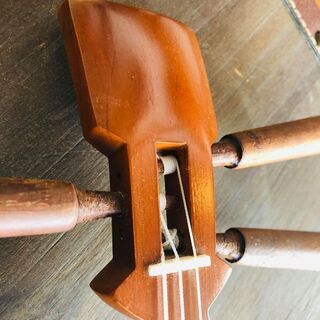 沖縄三線】ウクレレサイズのミニマム三線絣赤。少し訳ありで50％OFF