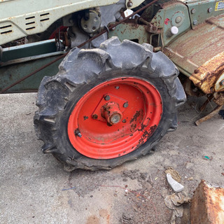 耕運機　ディーゼルです。　エンジン掛かります。