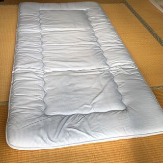 【お取引中】敷布団　シングルサイズ（100×210cm）来客用と...