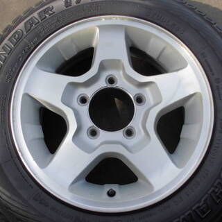 ジムニー純正　１６インチ　スタッドレス　ジムニー、ＡＺオフロード