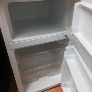 2ドア小型冷蔵庫2000円