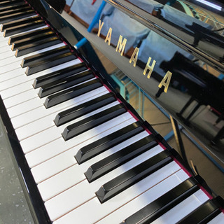 ♬ヤマハ現行モデル/ 消音装置付き/ コンパクト&スタイリッシュ b113SD