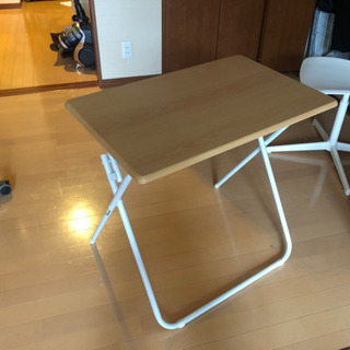 ニトリ　折り畳みテーブル　幅70cm×奥行き45cm