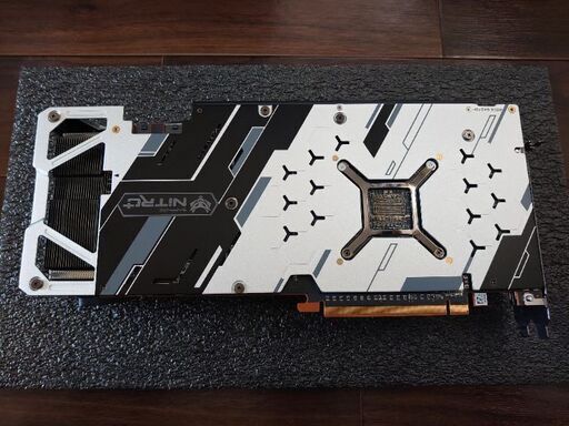 SAPPHIRE NITRO+ RADEON RX 5700 XT 8G ストア グラフィックボード