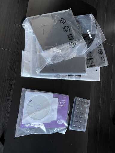 ☆写真・動画編集に最適☆【使用期間1年未満】BenQ 27型カラー ...