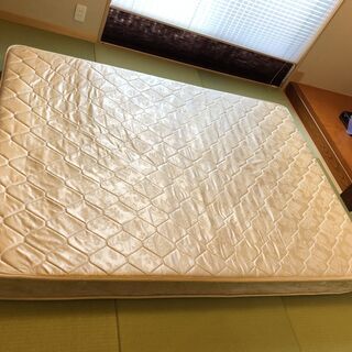 【無料】 ダブルベッド　ベッドマット　マットレス　ベッド
