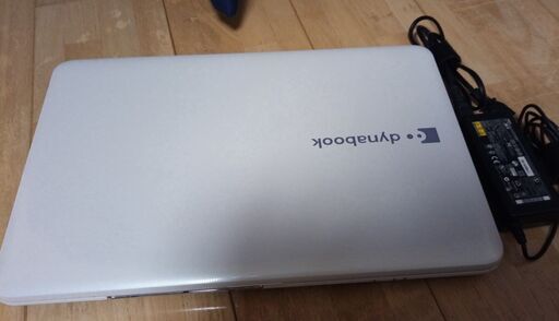 ノートパソコン TOSHIBA dynabook T552/36GW