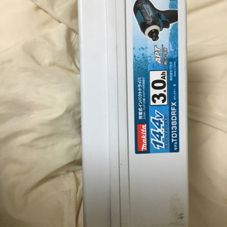 値下げ、マキタ　インパクトドライバー　TD138DRFX