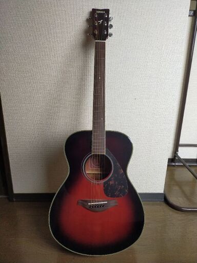 アコースティックギター(ヤマハFS720S)売ります。