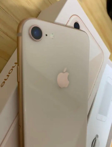iPhone8 64G ゴールド | complexesantalucia.com
