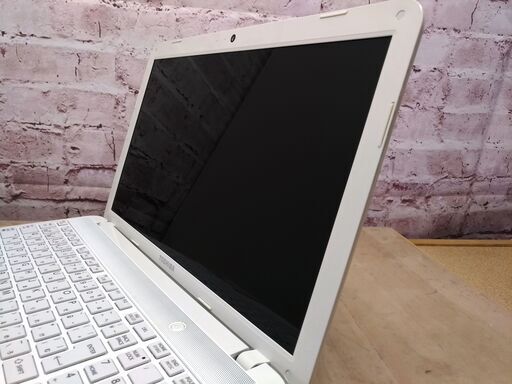 ☆取引成立御礼☆【爆速】東芝 T552/58FW◇i7/SSD512GB/8GB快適仕様