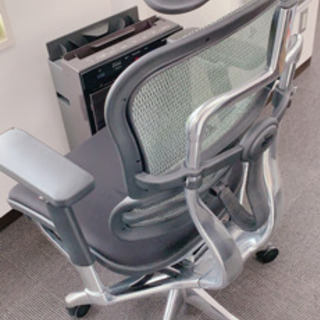 【値下げ中!】エルゴヒューマン プロ オットマン【タブレットスタンド付き】