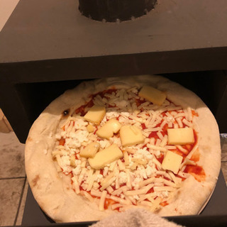 薪ストーブの煙突でピザ焼きませんか？🍕