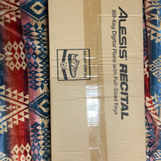 【新品】【値下げ】Alesis 電子ピアノ 88鍵盤 フルサイズ・セミウェイト鍵盤 初心者向け