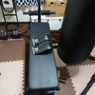 サンドバッグ&腹筋マシーン