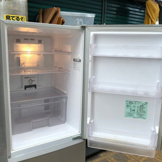 三菱　256L 冷蔵庫　格安配達可能