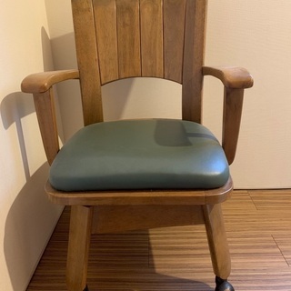 【ネット決済】キャスター付き　回転椅子　