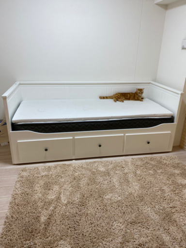 IKEA HEMNES ベッド　マットレス付き