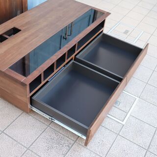 MORITA(モリタインテリア)のウォールナット材を使用したVAICE(ヴァイス