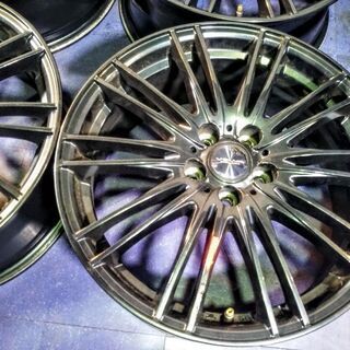 17インチ PCD100【人気の ガンメタ色】プリウス 86 ハチロク カローラ スポーツ スバル フォレスター インプレッサ レガシィ【点検OK】4本