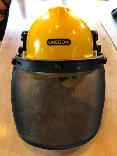 オレゴンイヤーマフ付きヘルメット