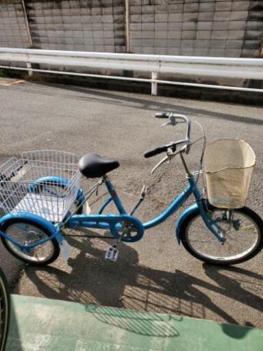 三輪車　大人