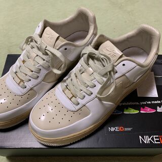NIKE AIR FORCE1 エナメル仕様 US9.5<USE...