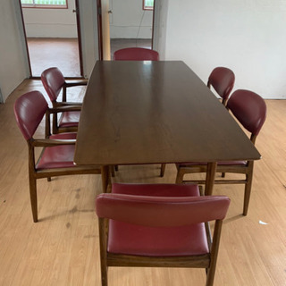 大きめダイニングテーブル