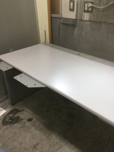 事務机L字型とキャビネットのセット　　2セット