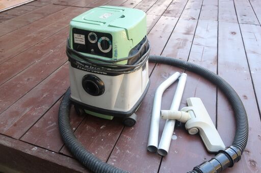 マキタ　475　粉塵専用集塵機（連動コンセント付）おまけ有
