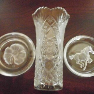 ガラスカット花瓶　ガラス飾り皿２種　