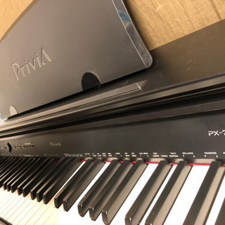 電子ピアノ ほぼ新品