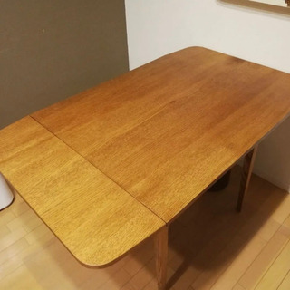☆最終定価54000円→18800円へ 格安 unico ダイニングテーブル
